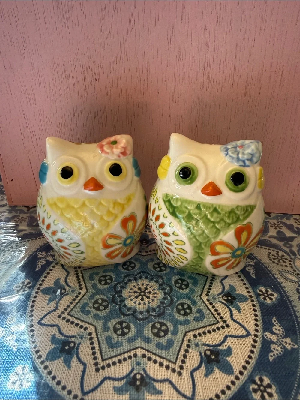 Vintage Cute Ceramic Owl Salt and Pepper Shakers - Yellow & Green